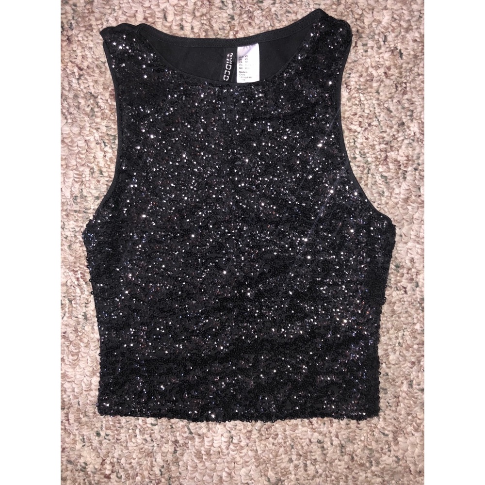 Sparkly black top